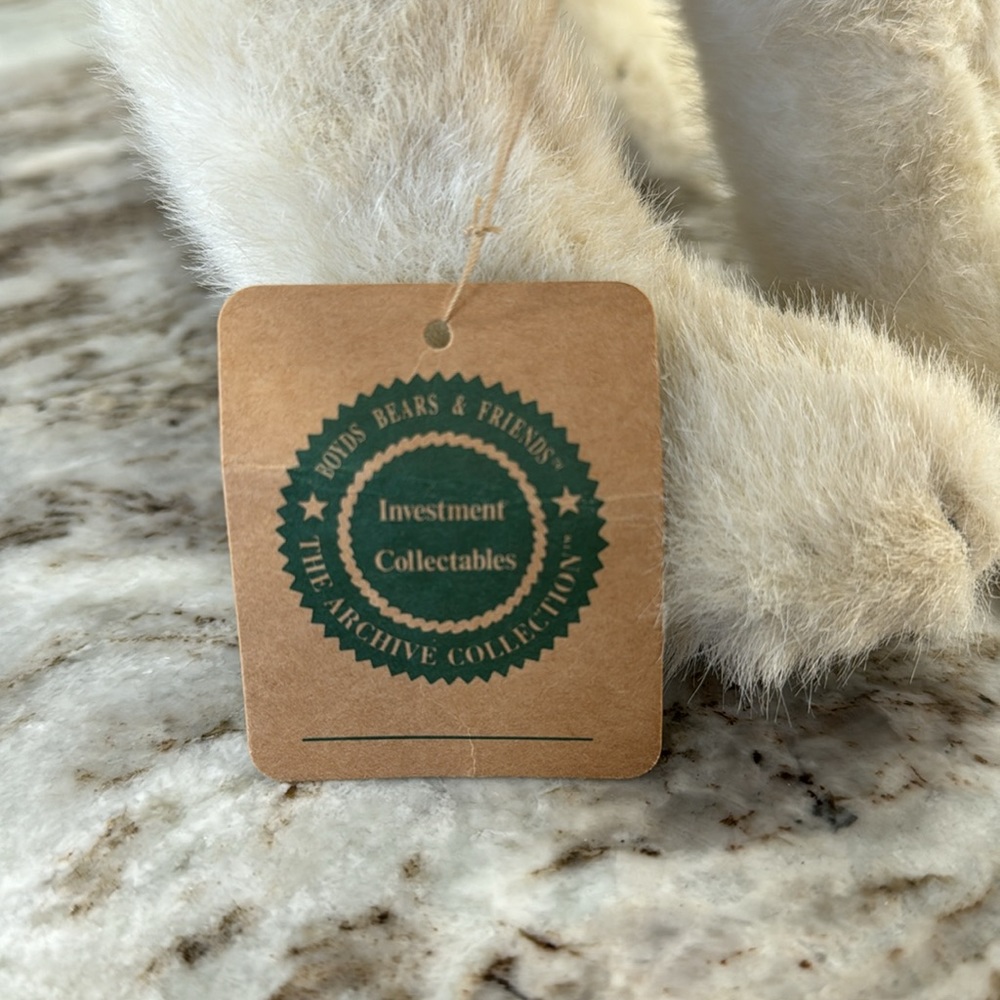 Boyd’s Bear - Picture 4 of 4